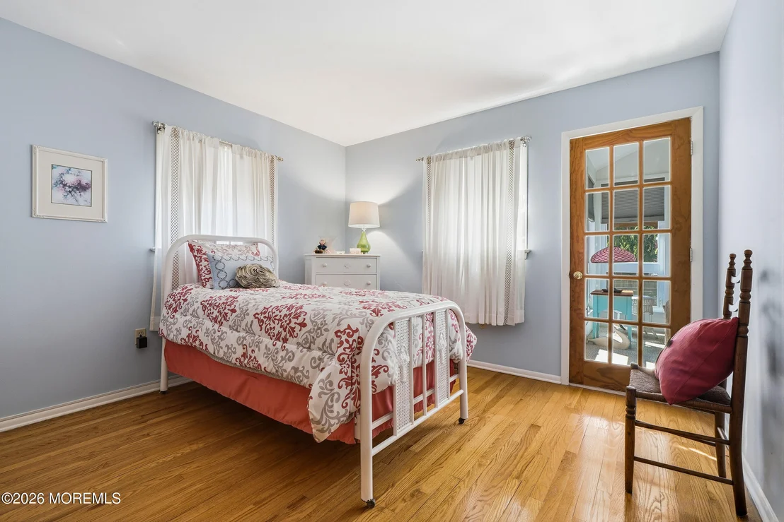 Photo of 481 Admiral Road