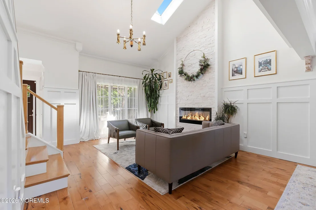 Photo of 954 Quincy Drive
