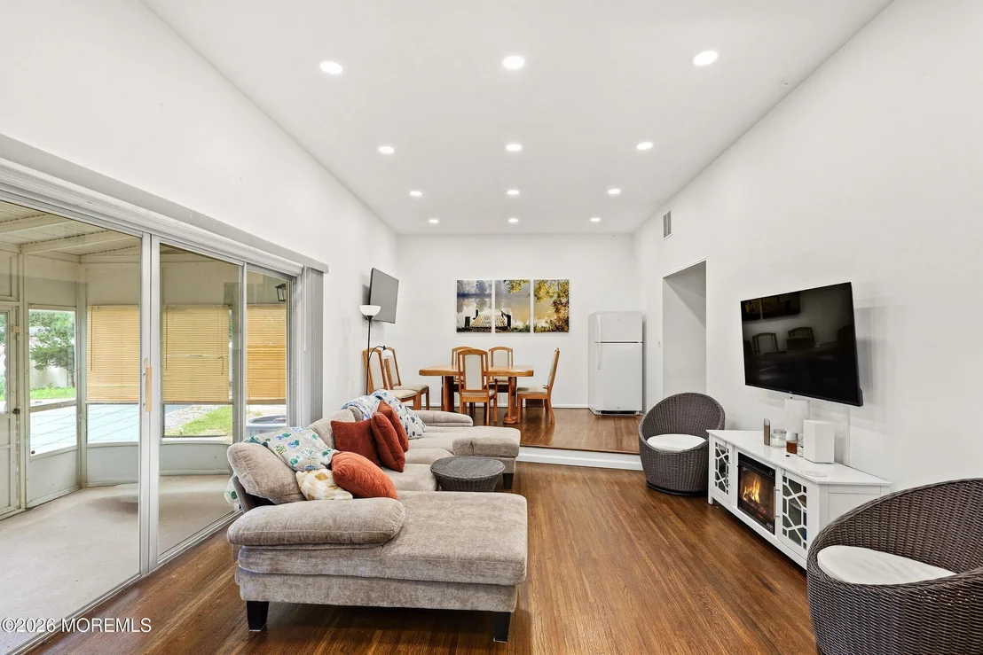 Photo of 1006 Amethyst Drive