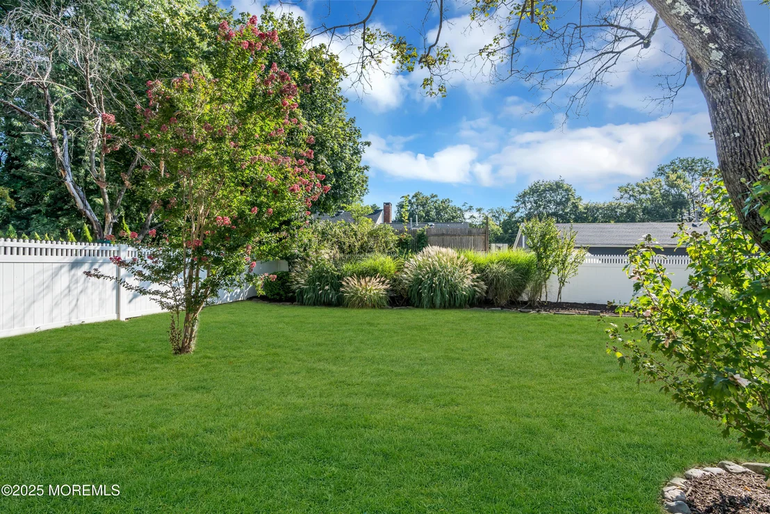 Photo of 818 Arthur Drive