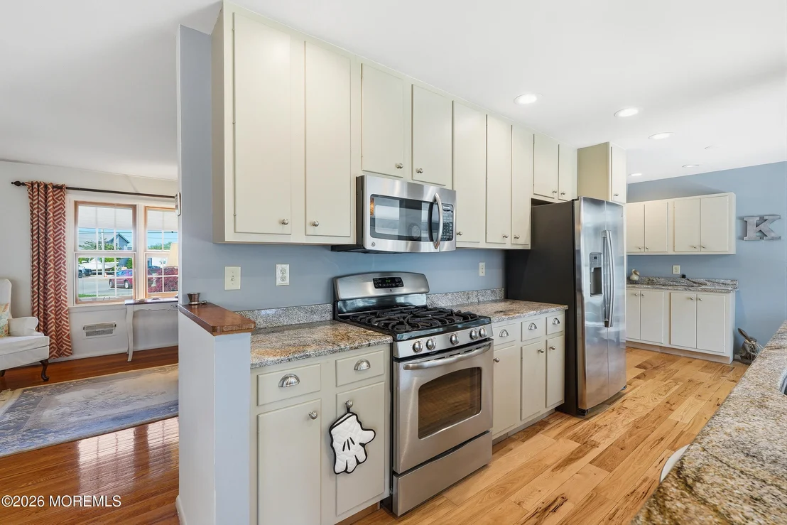 Photo of 481 Admiral Road