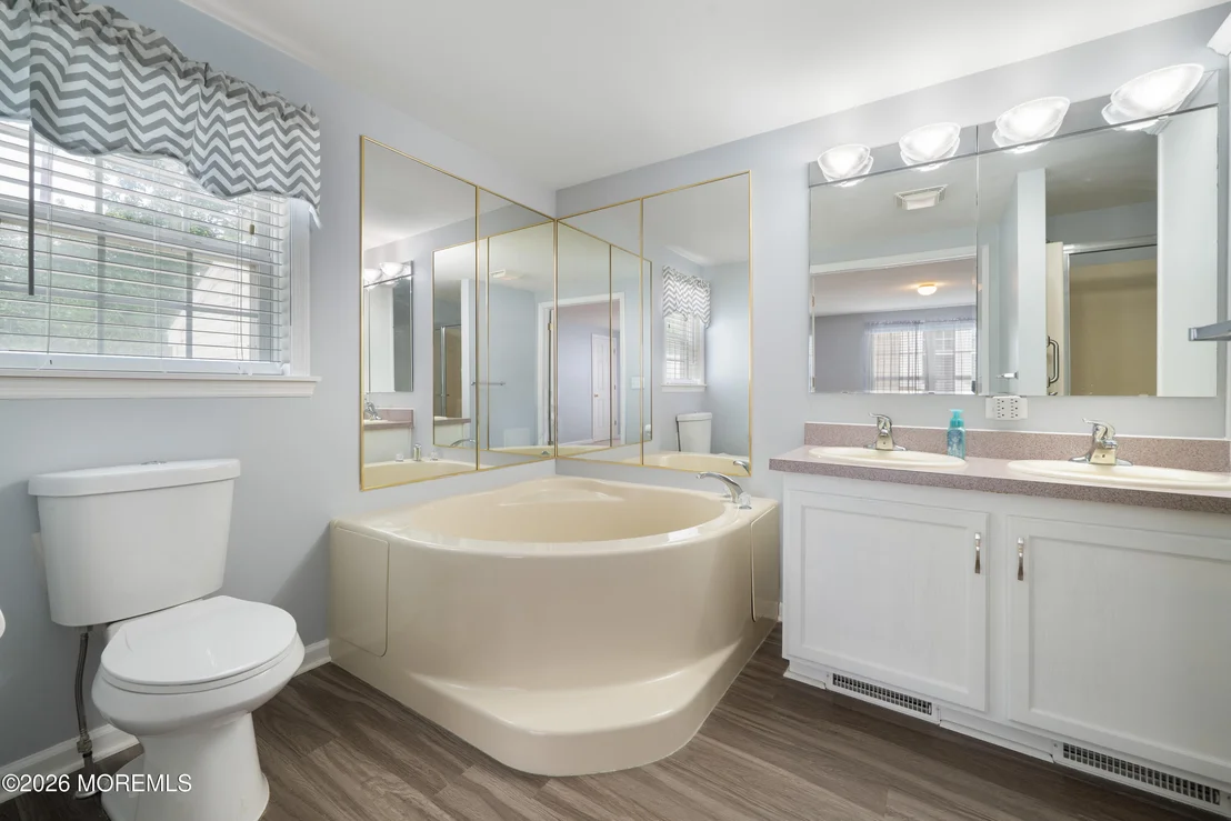 Photo of 48 Fort Lee Drive