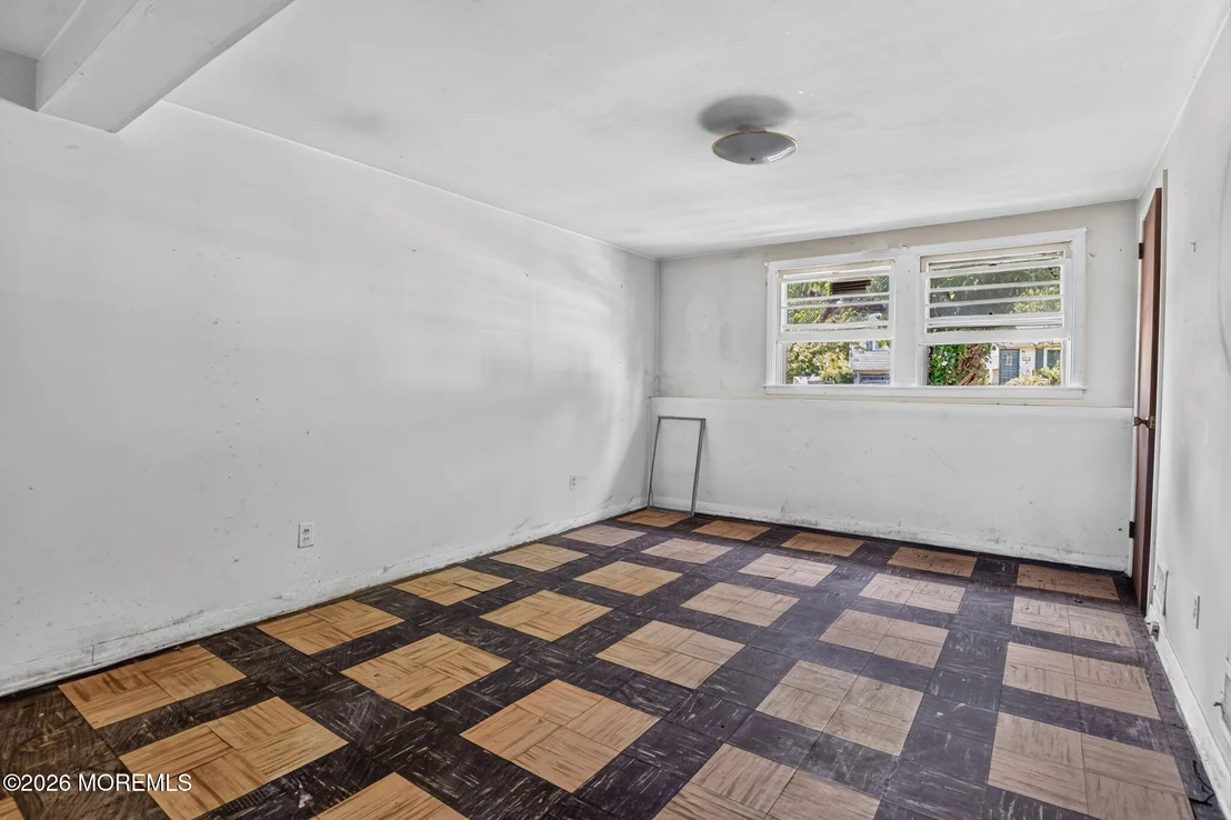 Photo of 110 Iris Drive