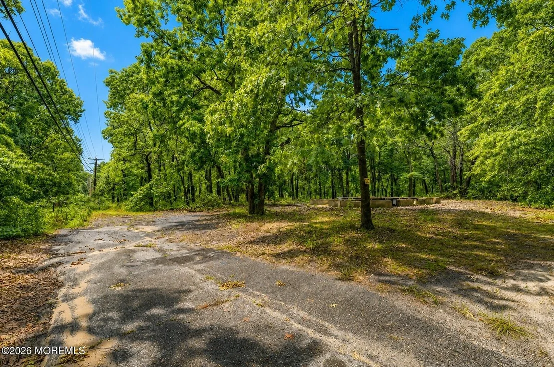 Photo of 982 Falkenberg Road