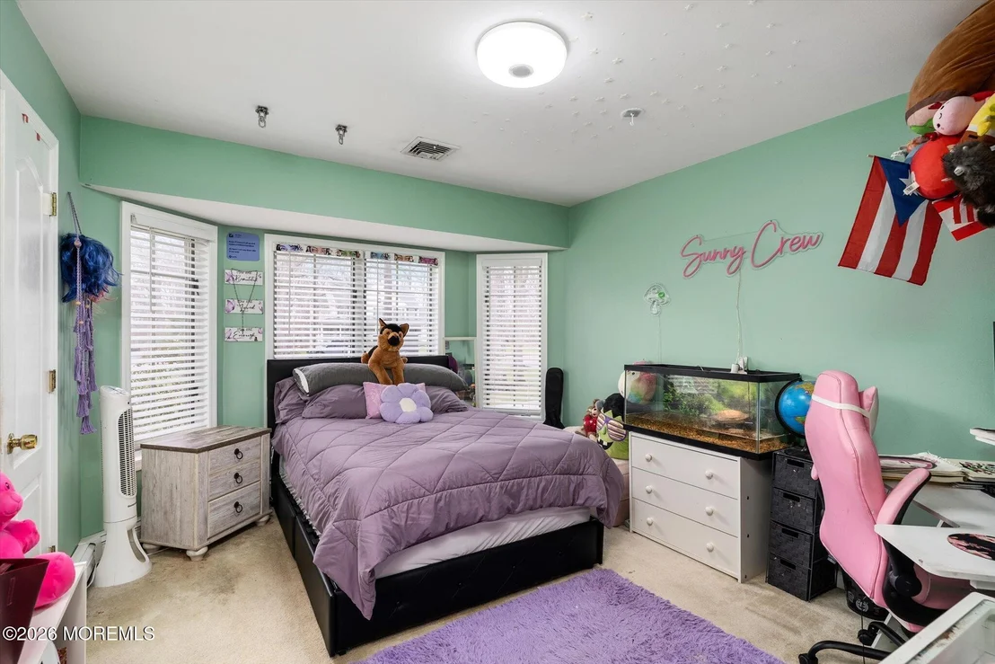Photo of 5 Pin Oak Drive