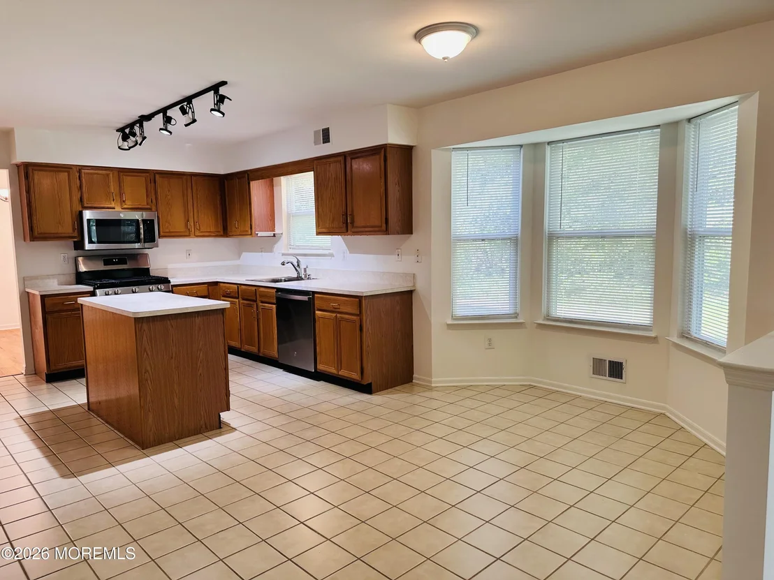 Photo of 974 Ridge Road