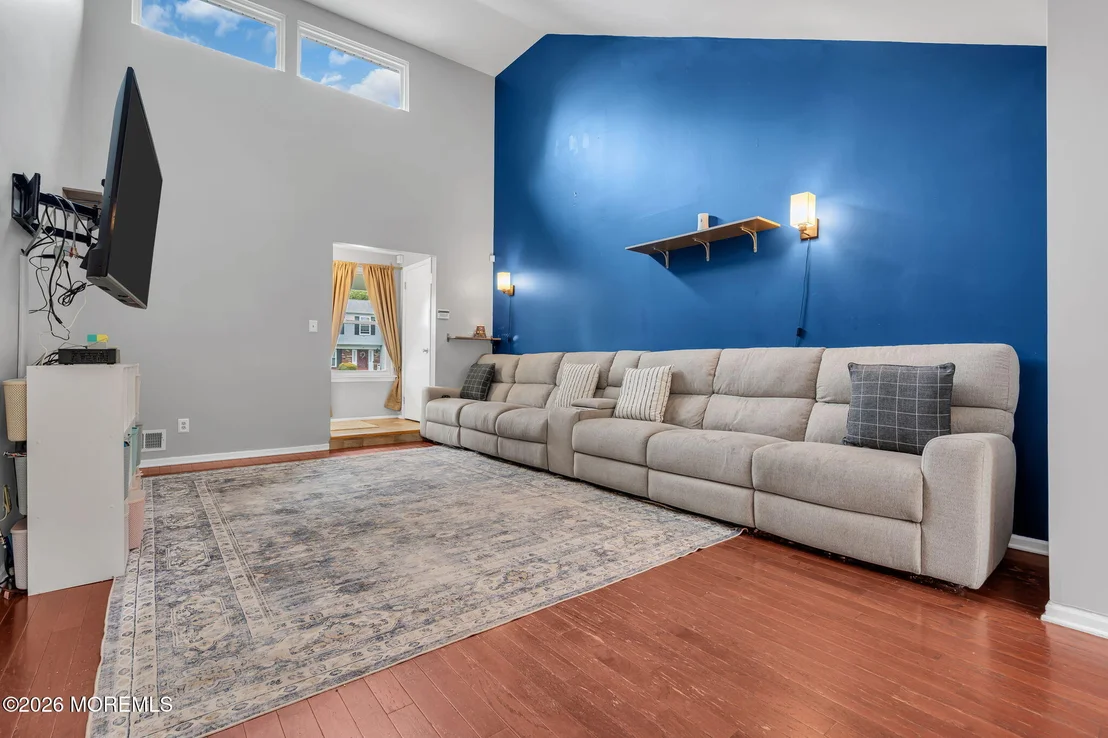 Photo of 7 Sweetbriar Trail