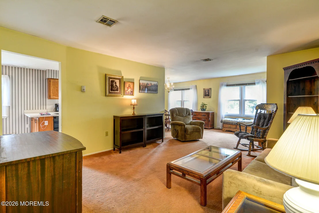 Photo of 71 Meadowbrook Road
