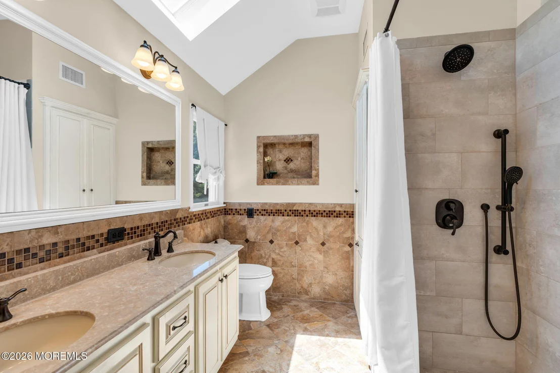 Photo of 28 Arbor Way