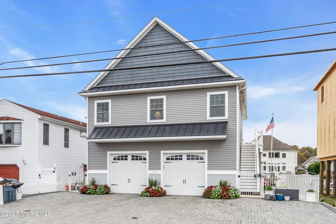 Photo of 1131 Beach Boulevard