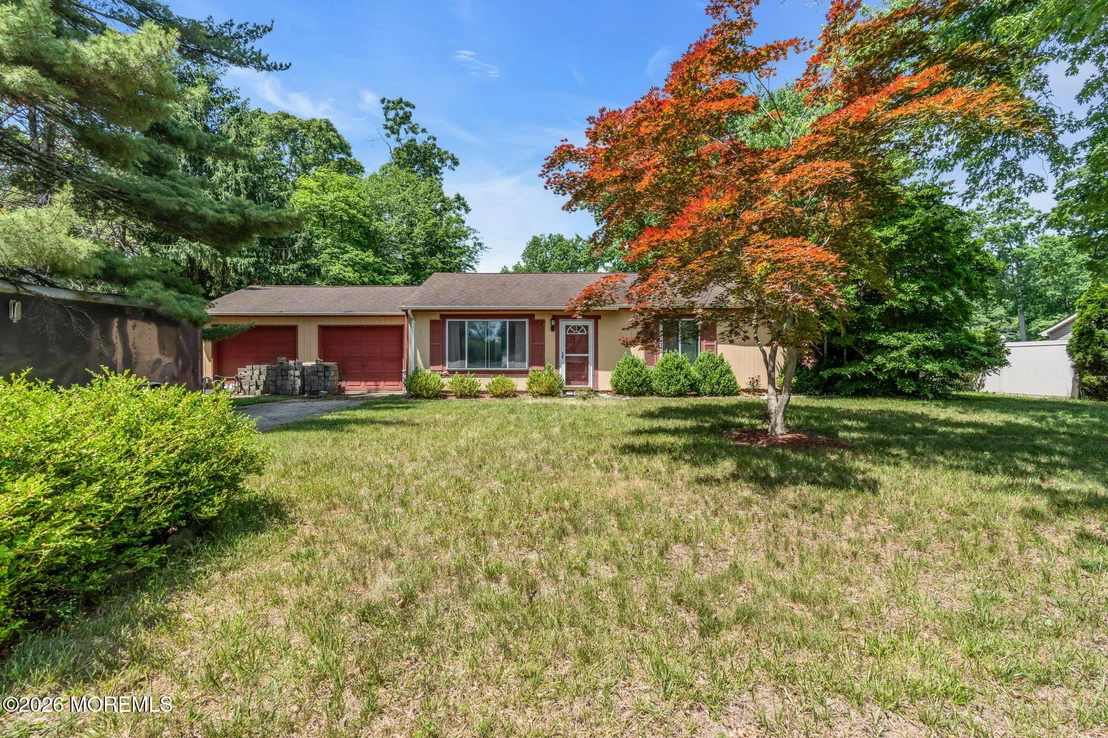 Photo of 100 Susan Drive
