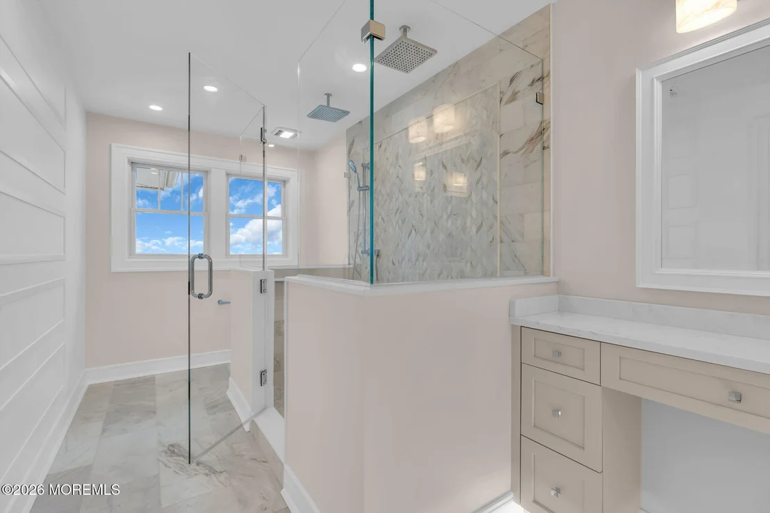 Photo of 151 Pershing Boulevard