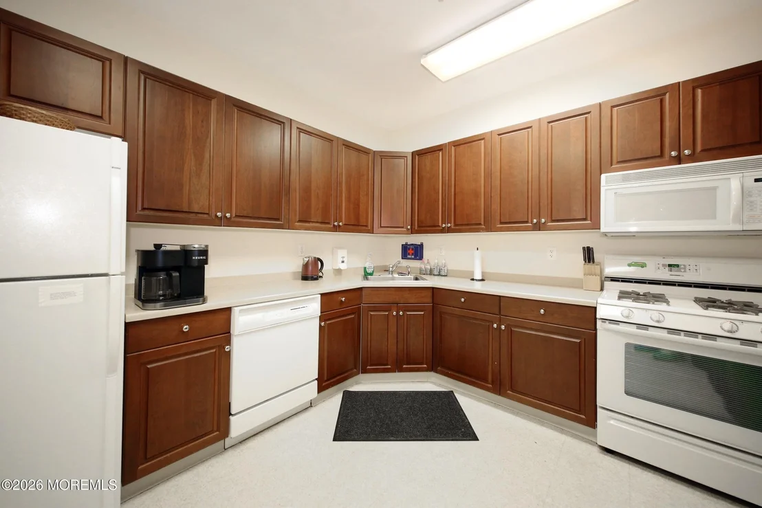 Photo of 6 Doral Way