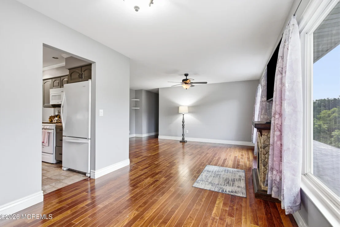 Photo of 652 Brookside Drive