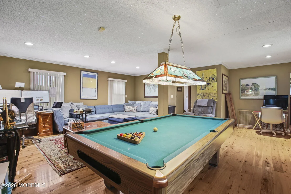 Photo of 30 S Lakeview Drive
