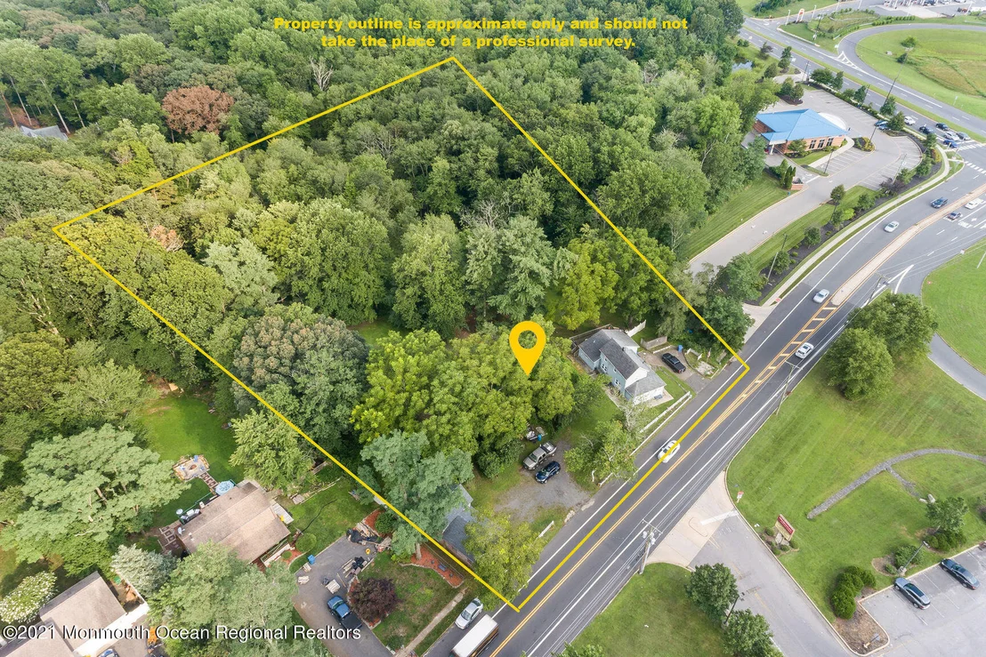 Photo of 425 Harmony Road