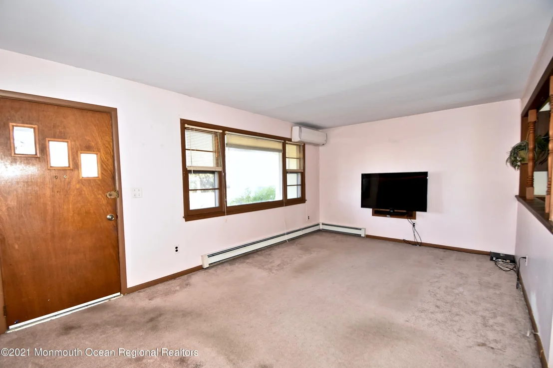 Photo of 231 Lower Lake Drive