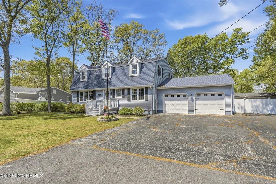 Photo of 234 Spruce Lane