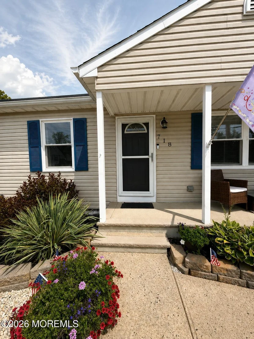 Photo of 718 Conifer Drive
