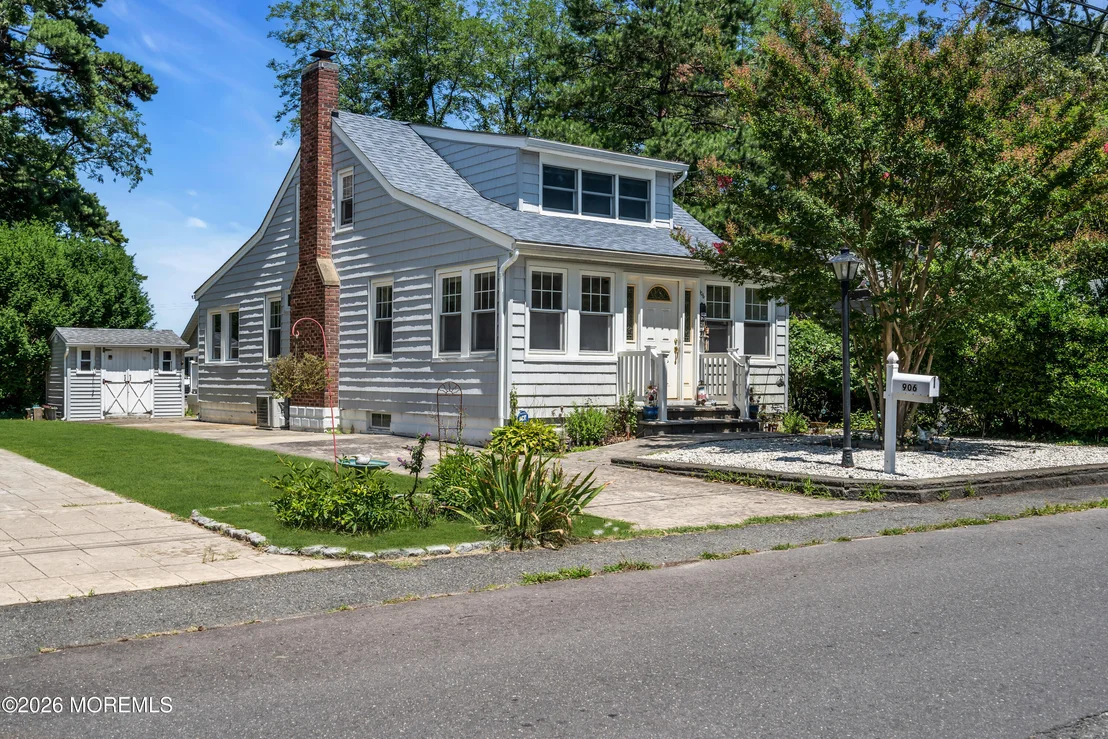 Photo of 906 Lincoln Avenue