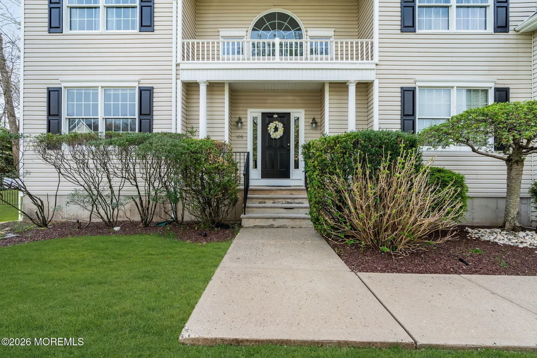 Photo of 105 Mesa Verde Lane