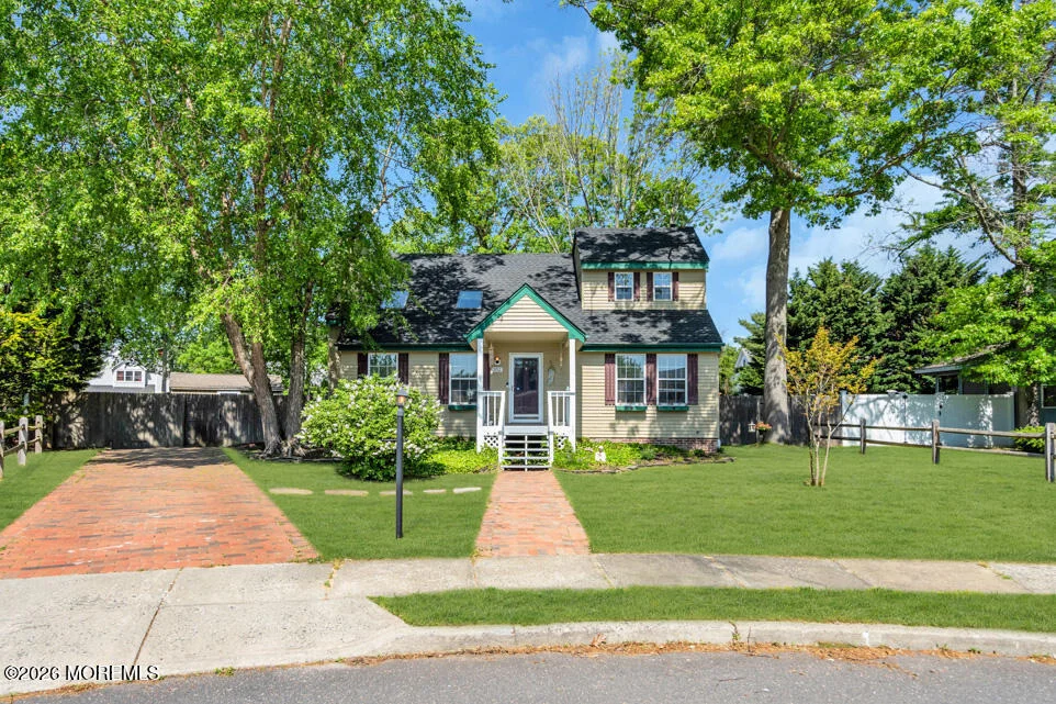 Photo of 352 Cedar Drive