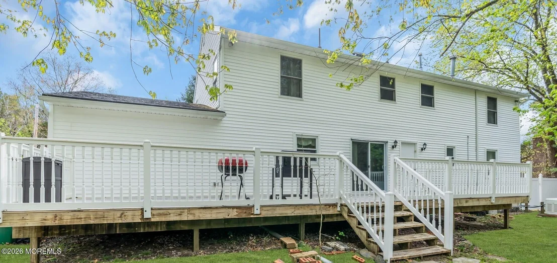 Photo of 120 Cedar Swamp Road
