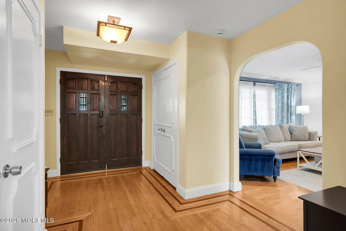 Photo of 49 Manitto Place