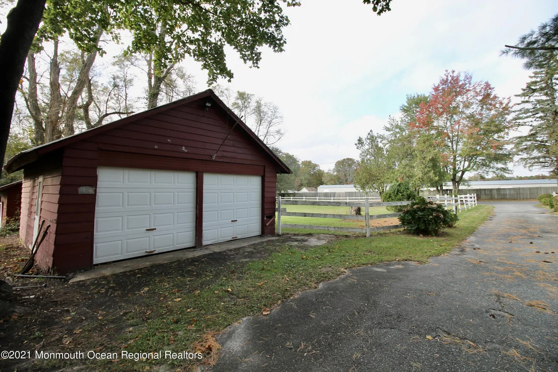 Photo of 195 Bennett Road