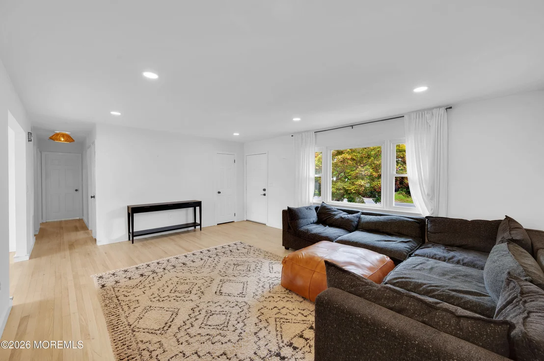 Photo of 406 Midstreams Road