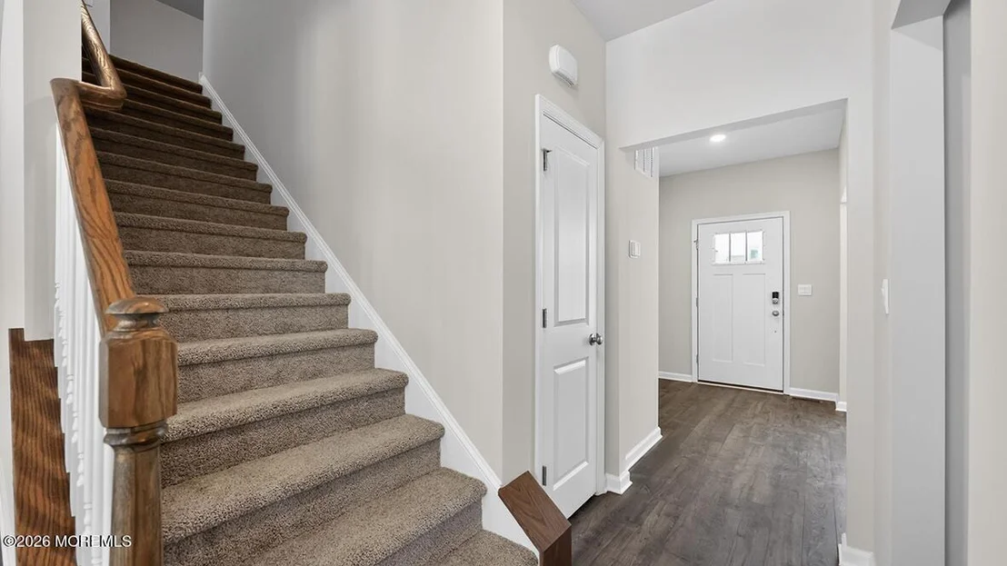 Photo of 453 Bellevue Avenue