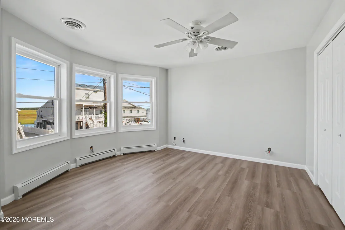 Photo of 348 Kingfisher Road