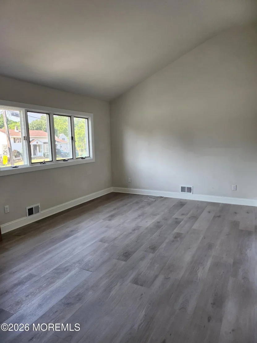 Photo of 37 Irwin Place