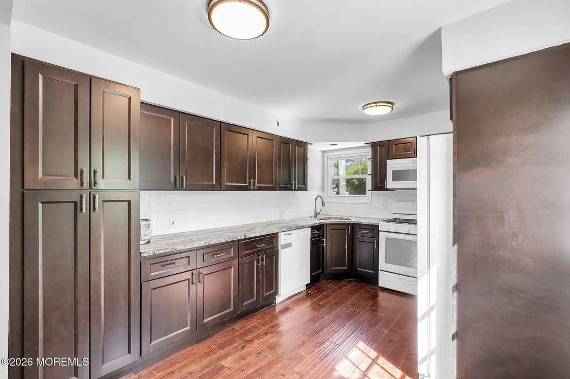 Photo of 995 Hunt Drive