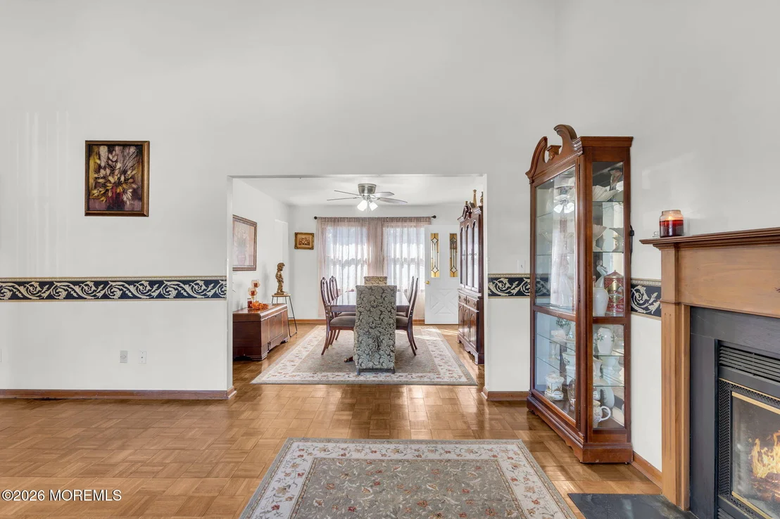 Photo of 303 W Commodore Boulevard