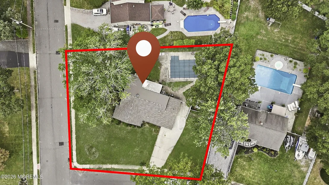 Photo of 1006 Amethyst Drive