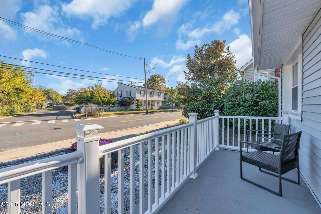 Photo of 1011 Florence Avenue