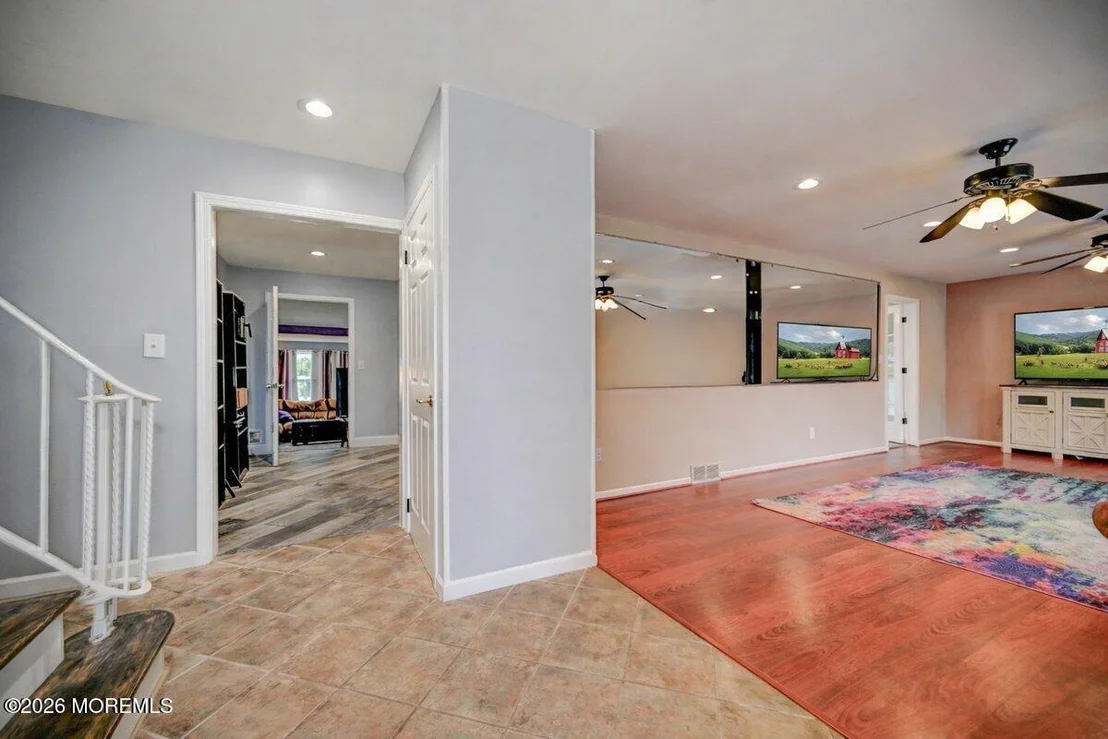 Photo of 6 Meadowbrook Drive