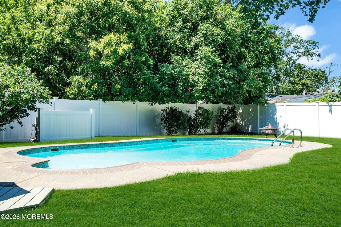 Photo of 1126 Overlook Drive