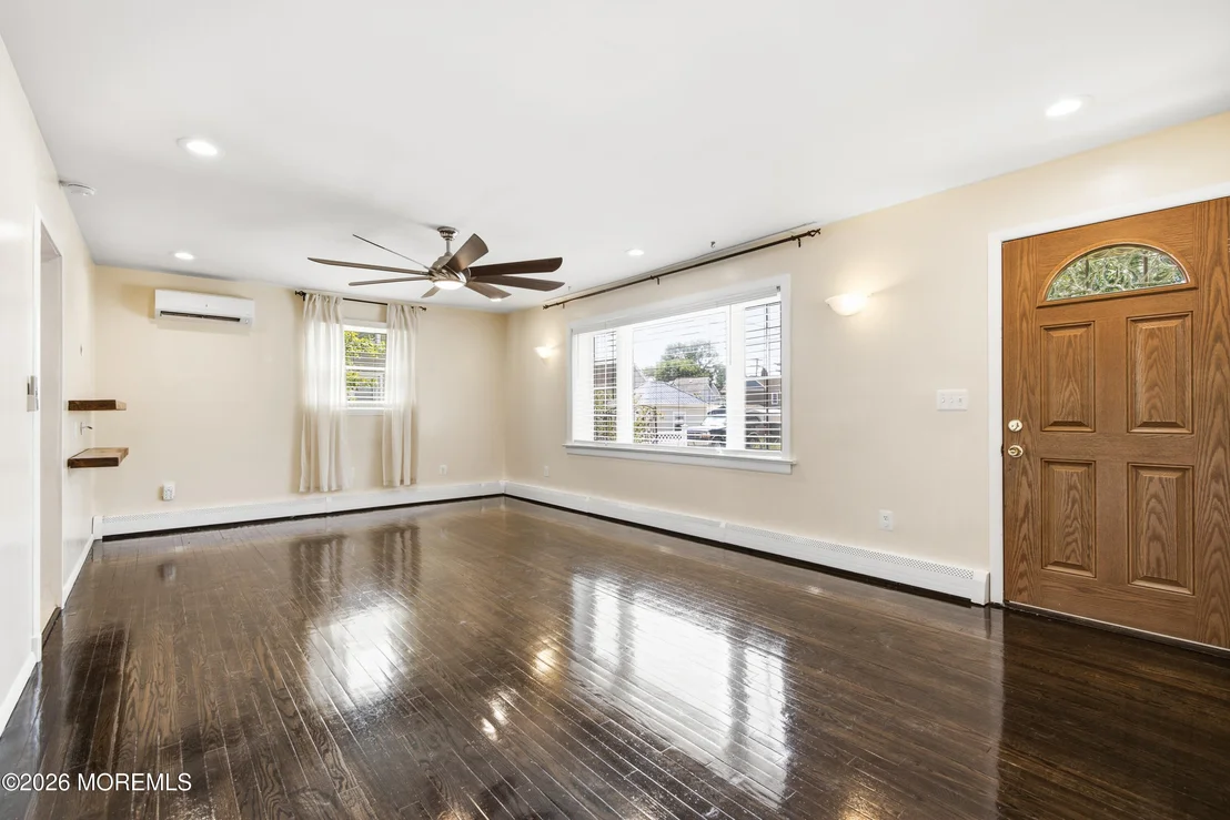 Photo of 5 Snyder Lane