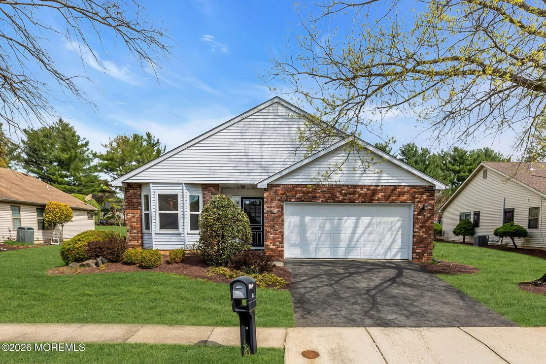 Photo of 34 Peasley Drive