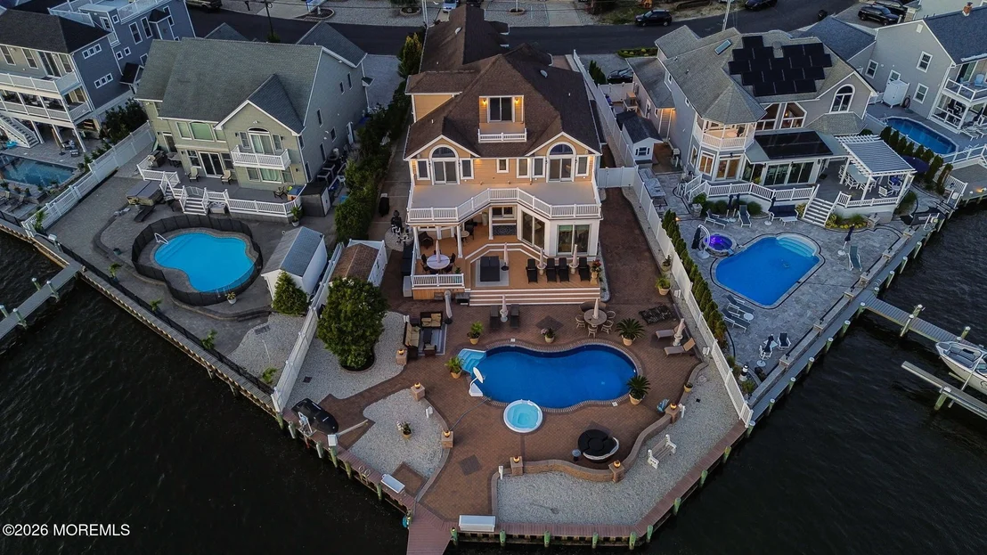 Photo of 531 Bayview Drive