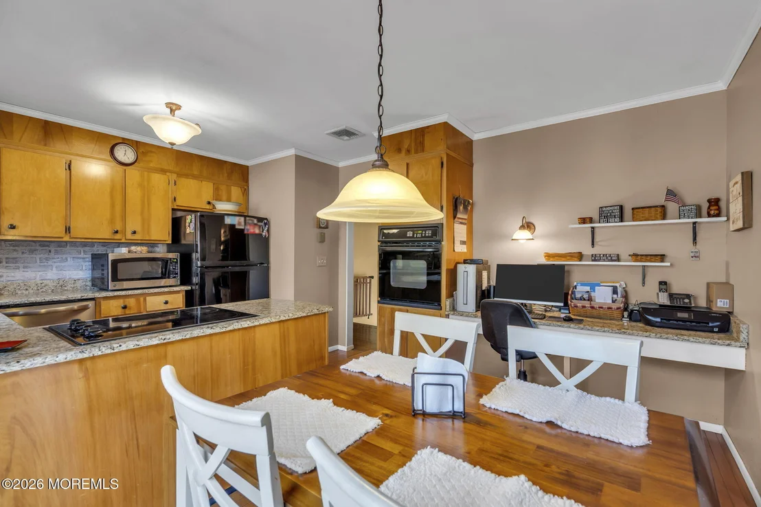Photo of 301 Clearstream Road