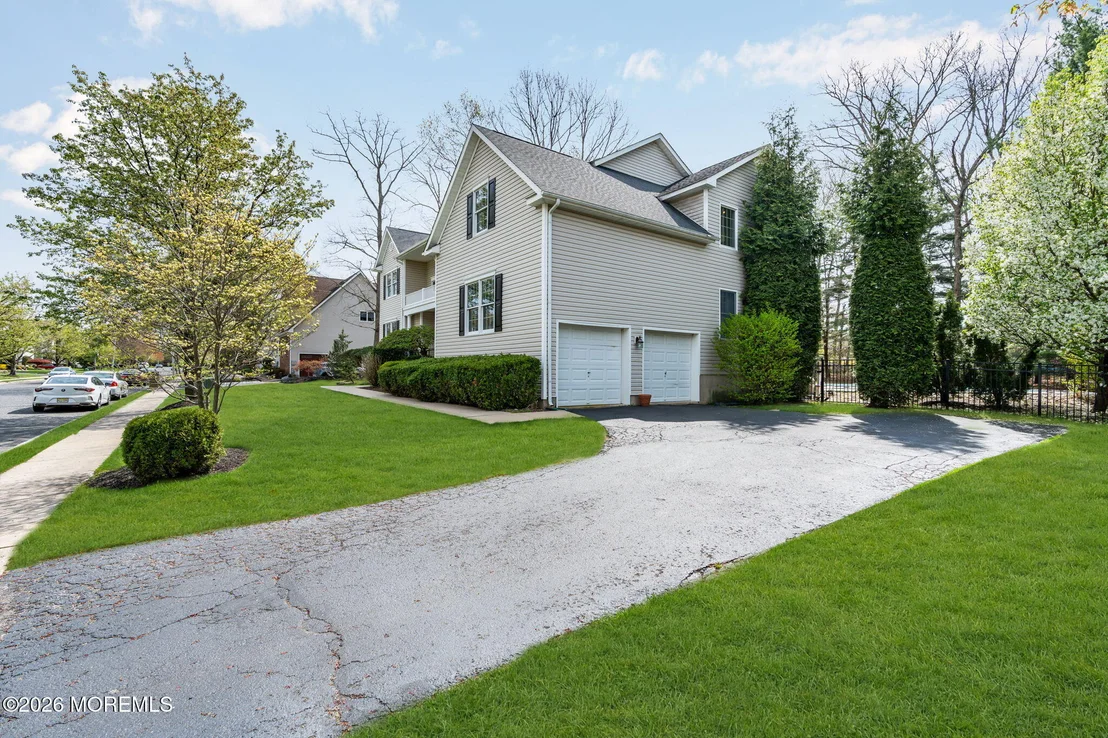 Photo of 105 Mesa Verde Lane