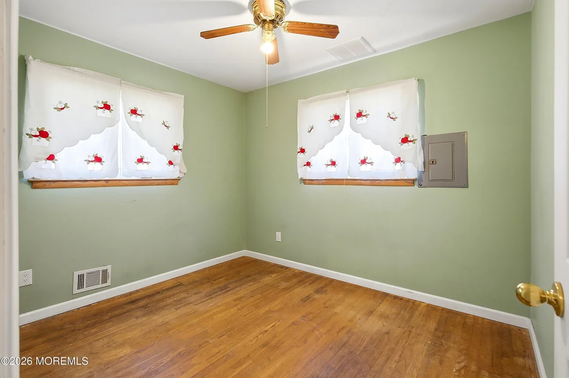 Photo of 84 Lakeland Drive