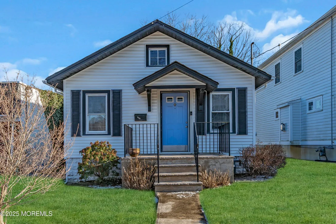 Photo of 258 3rd Street