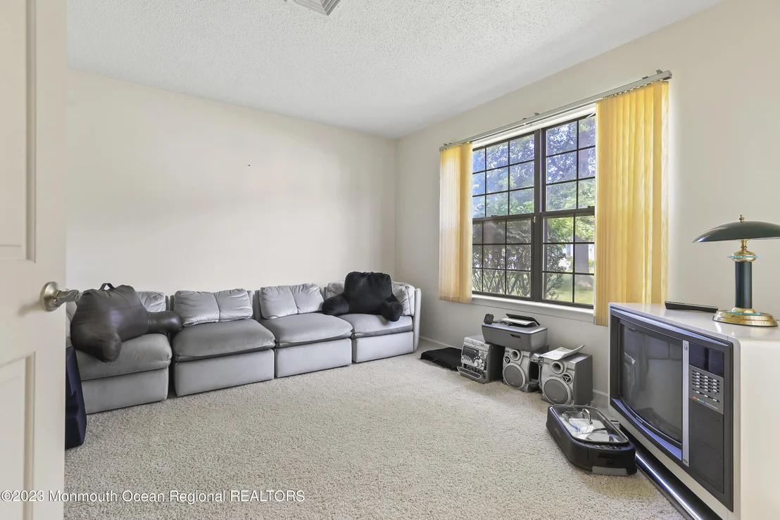Photo of 14 Peasley Drive