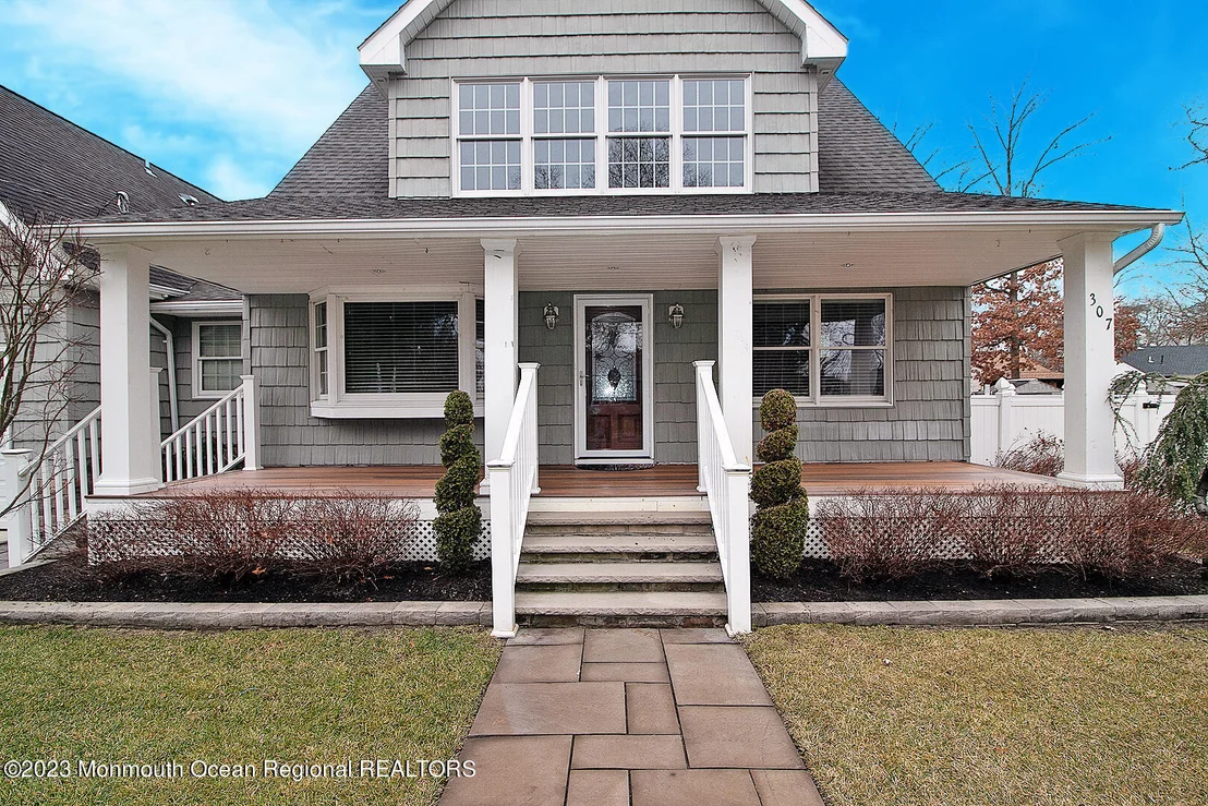 Photo of 307 Alpine Street