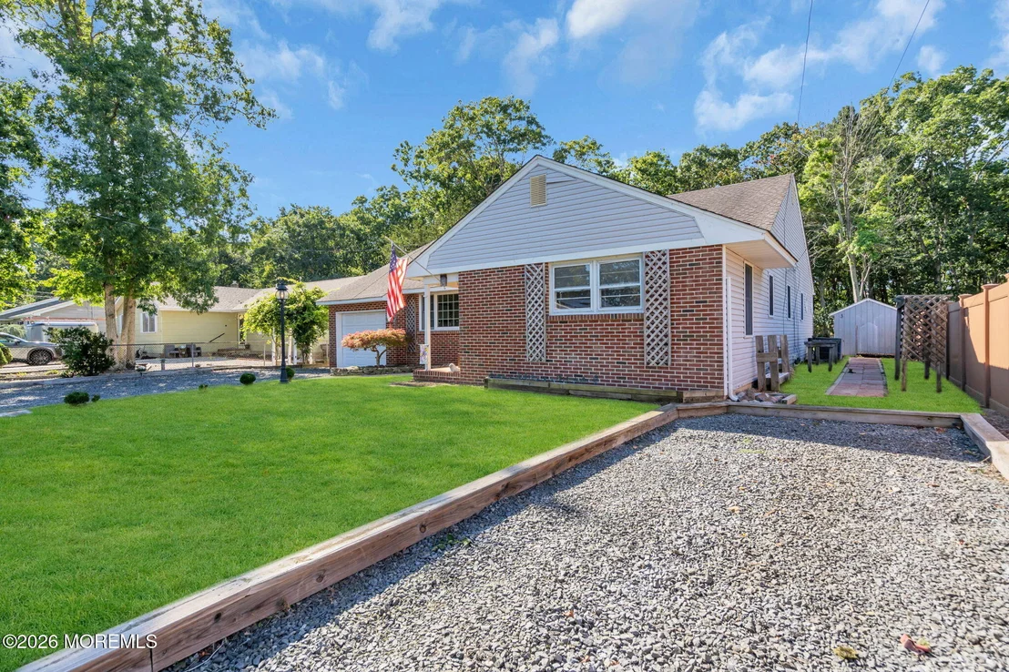 Photo of 141 Sunset Drive