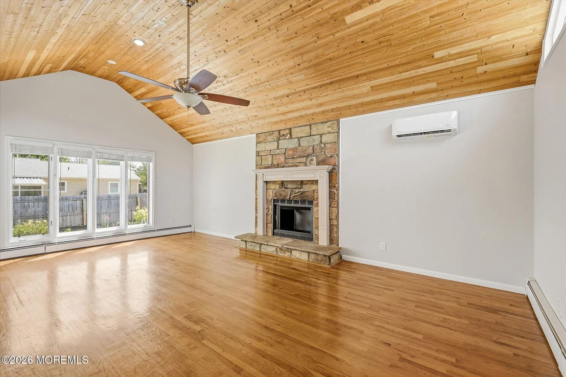 Photo of 14 Scheiber Drive